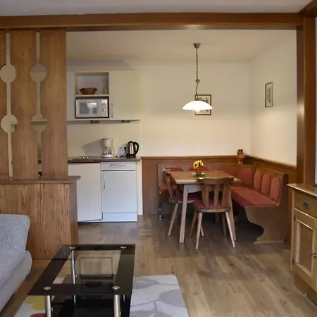 Gaestehaus Friedl Lägenhet