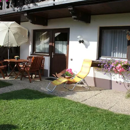 Gaestehaus Friedl Apartman *